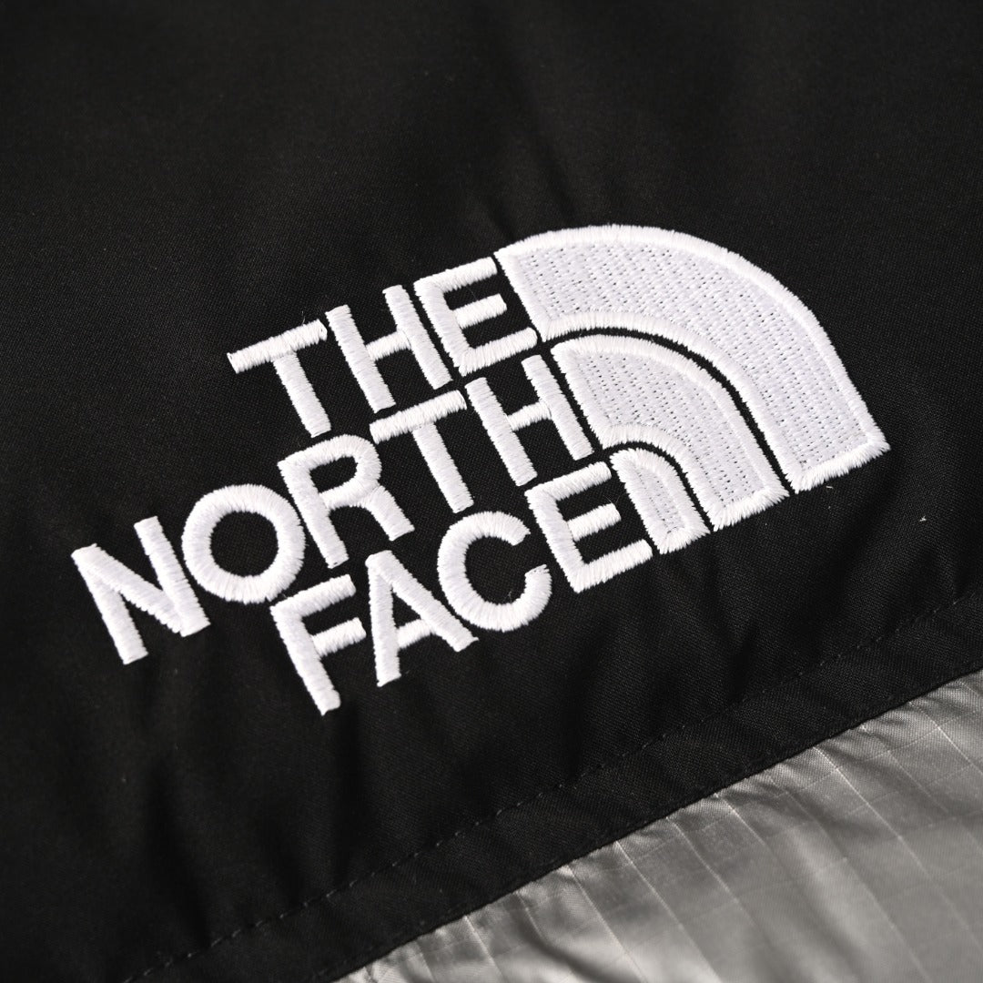 The North Face Puffer Jacket for Frosty Mornings