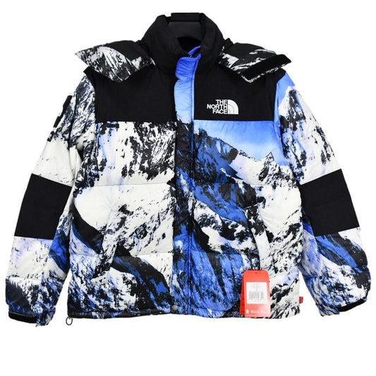 The North Face Puffer Jacket for Everyday City Comfort
