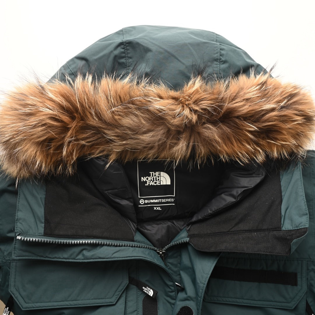 The North Face Puffer Jacket for Effortless Winter Layers