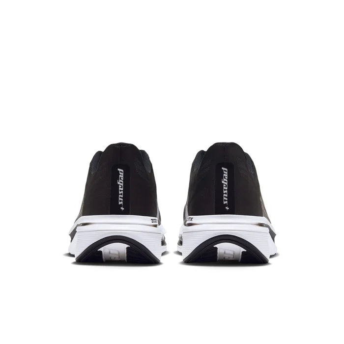 Nike Journey Run Running Shoes – Black & White